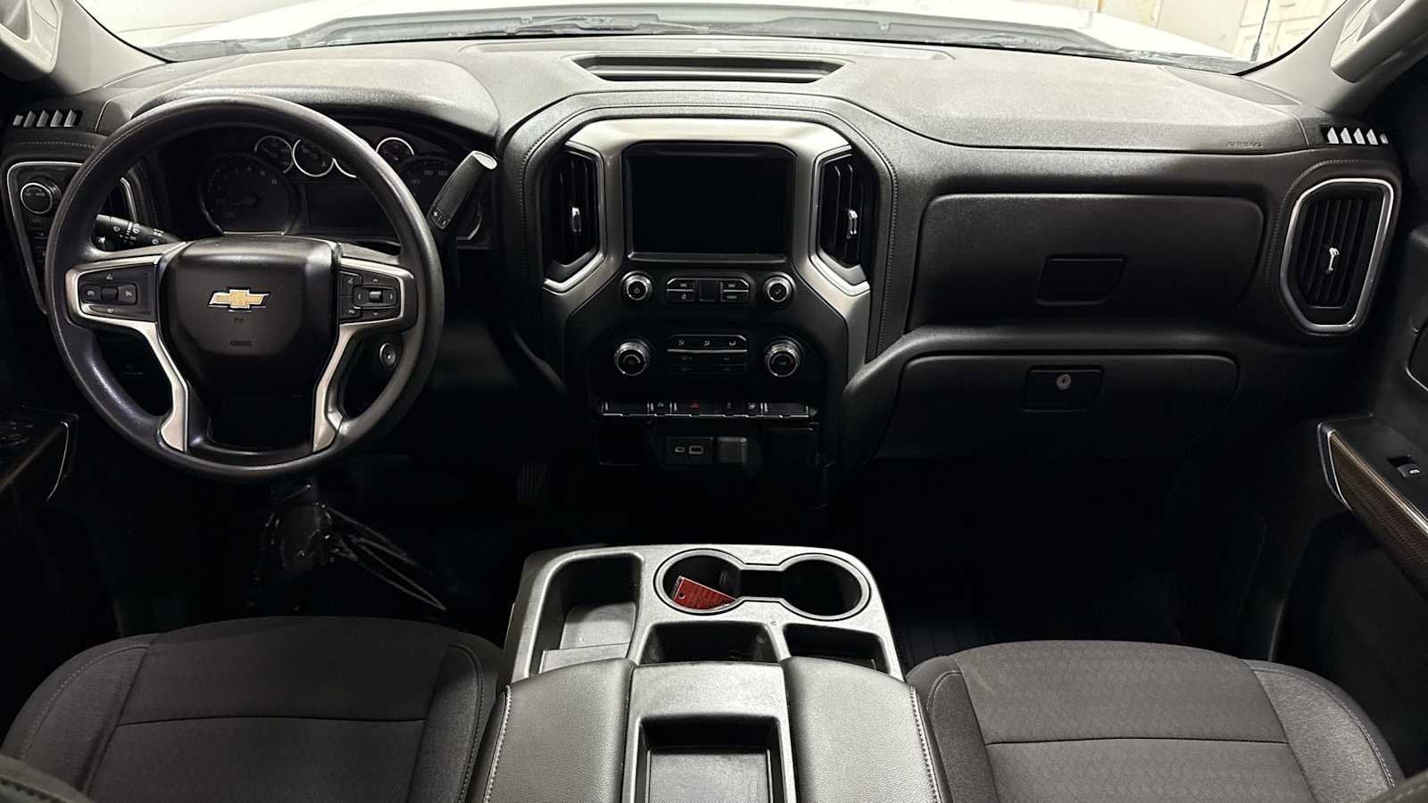 Thumbnail: 2020 Chevrolet Silverado 1500 - 26