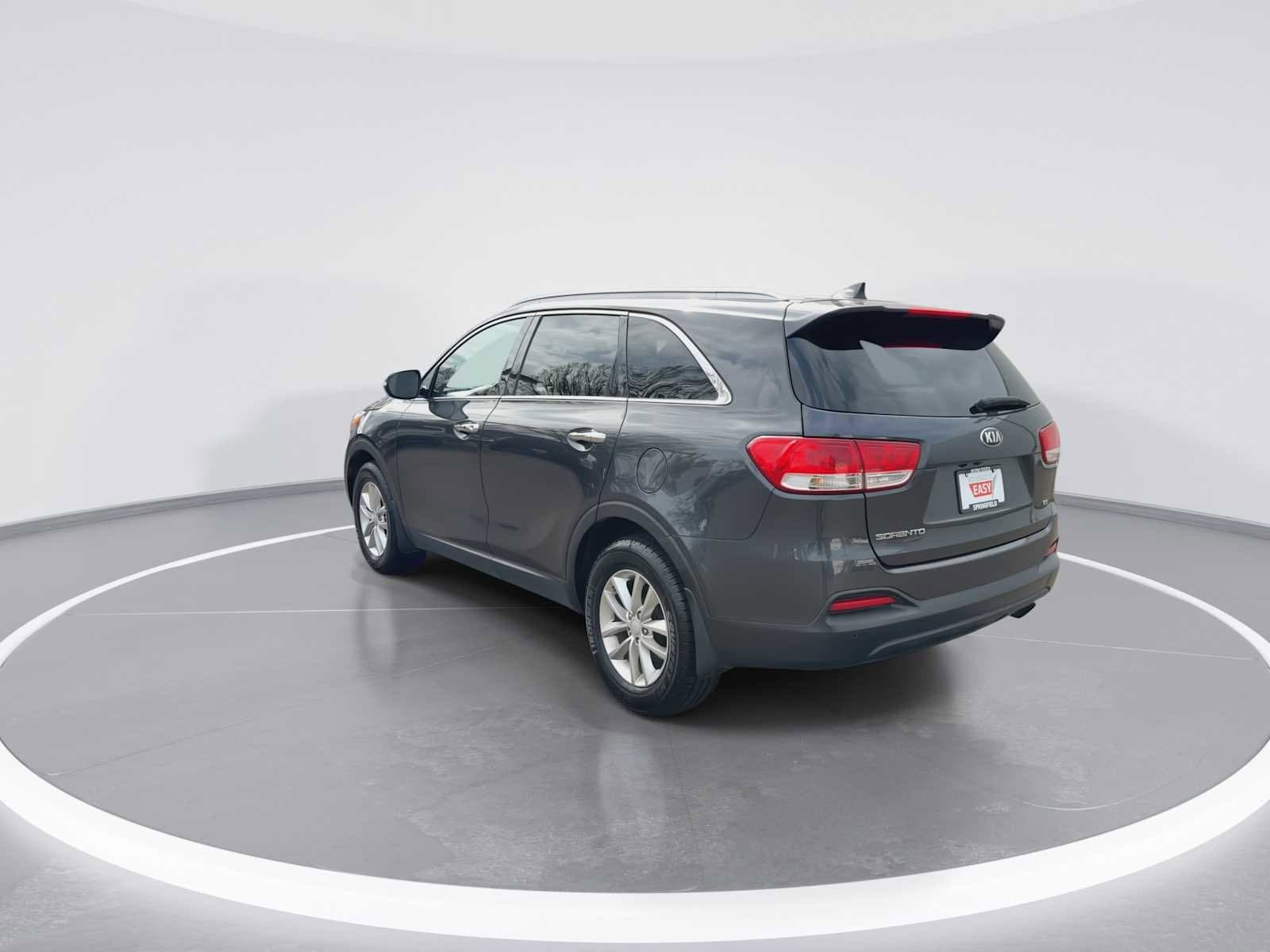 Thumbnail: 2017 Kia Sorento - 6