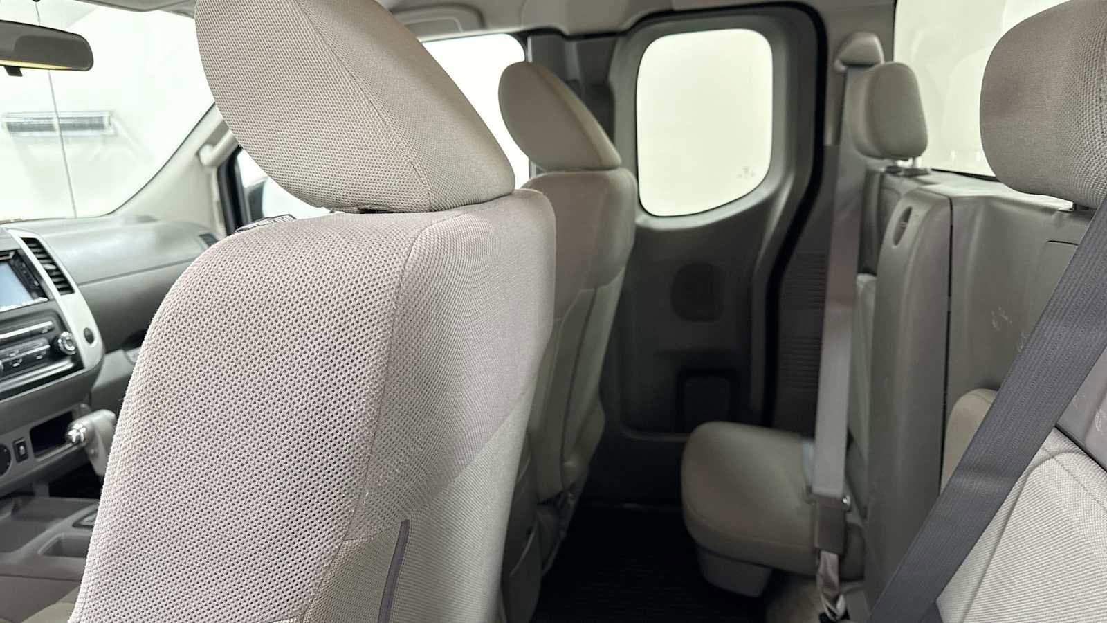 Thumbnail: 2015 Nissan Frontier - 24