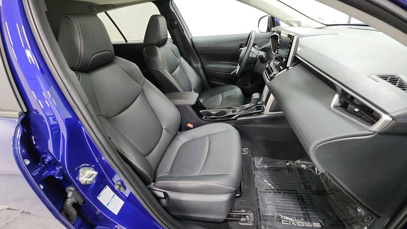 Thumbnail: 2022 Toyota Corolla Cross - 30