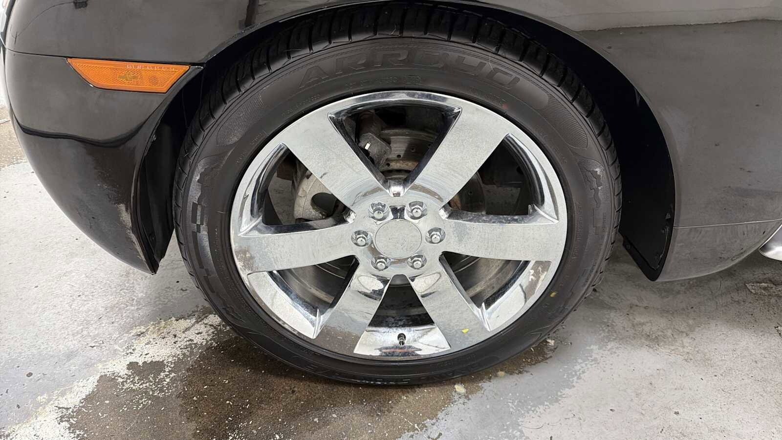 Thumbnail: 2004 Chevrolet SSR - 10