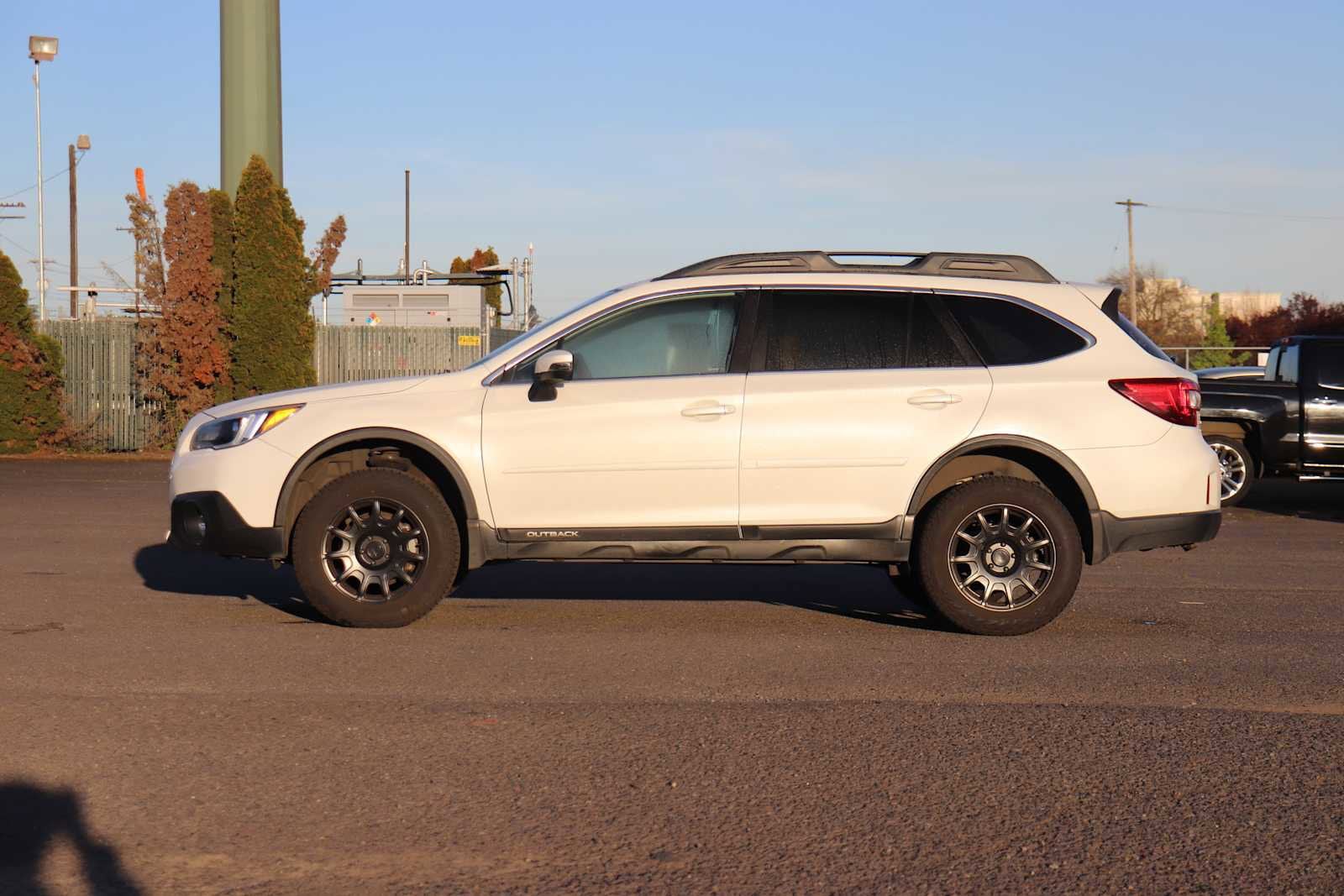 Thumbnail: 2015 Subaru Outback - 8