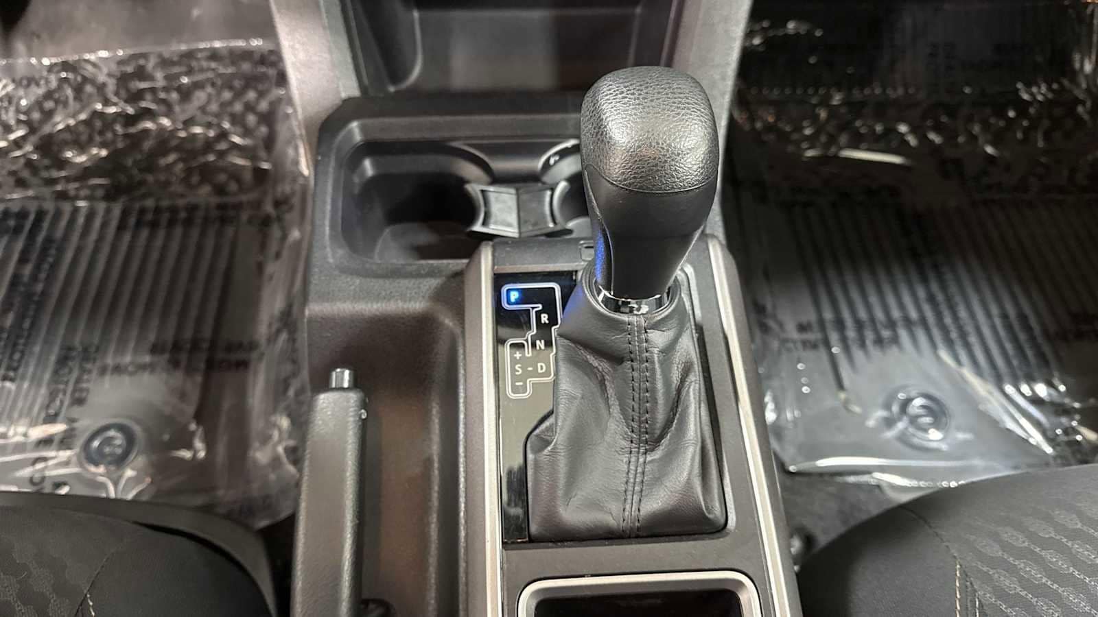 Thumbnail: 2022 Toyota Tacoma - 21