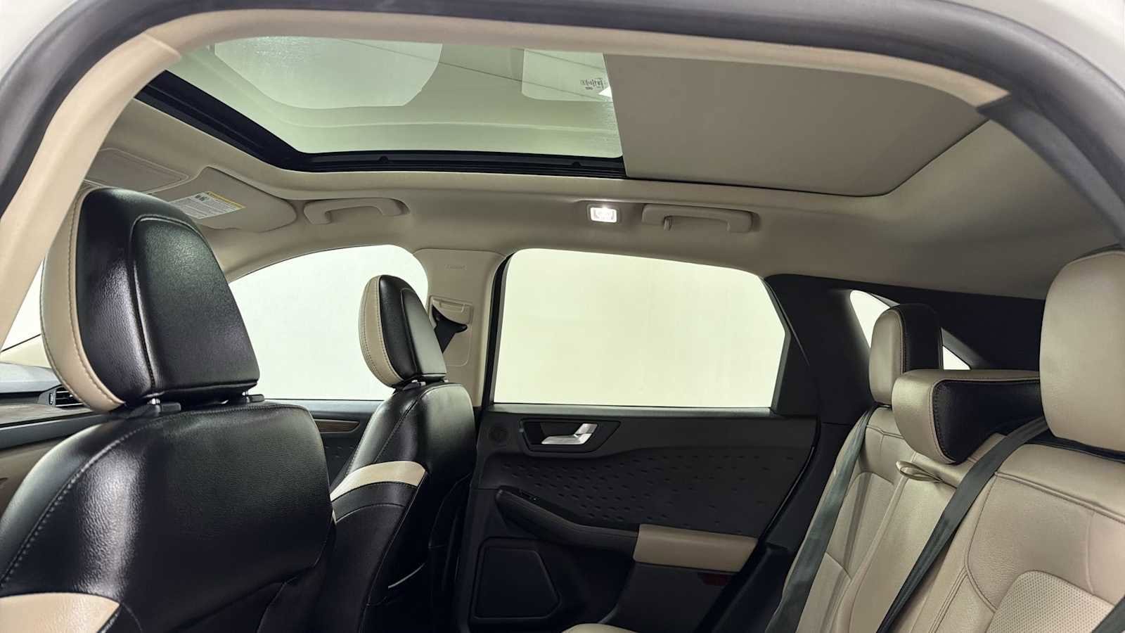 Thumbnail: 2020 Ford Escape - 24