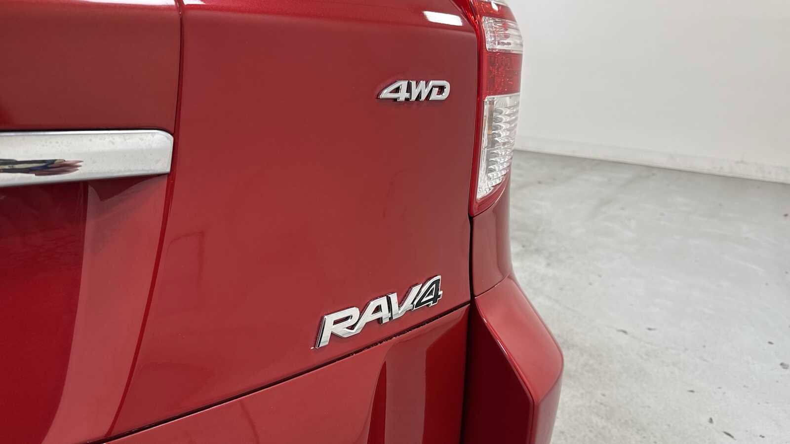 Thumbnail: 2012 Toyota RAV4 - 27