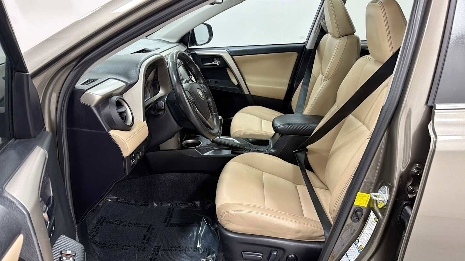 Thumbnail: 2014 Toyota RAV4 - 12