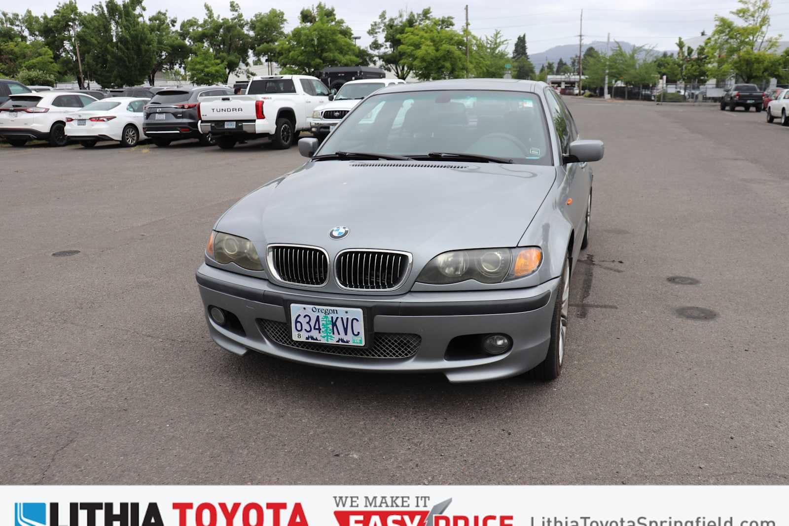 2004 BMW 3 Series 330i Hero Image