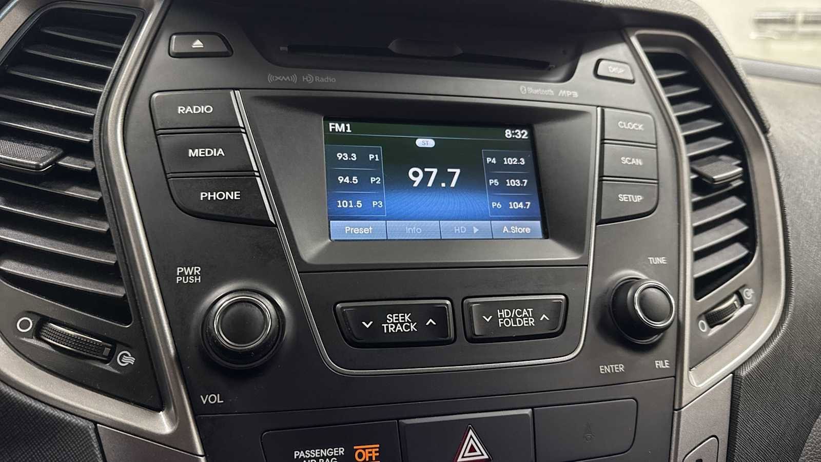 Thumbnail: 2014 Hyundai Santa Fe - 18