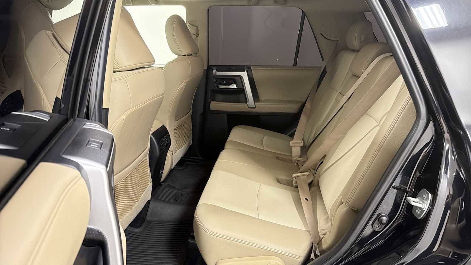 Thumbnail: 2021 Toyota 4Runner - 25