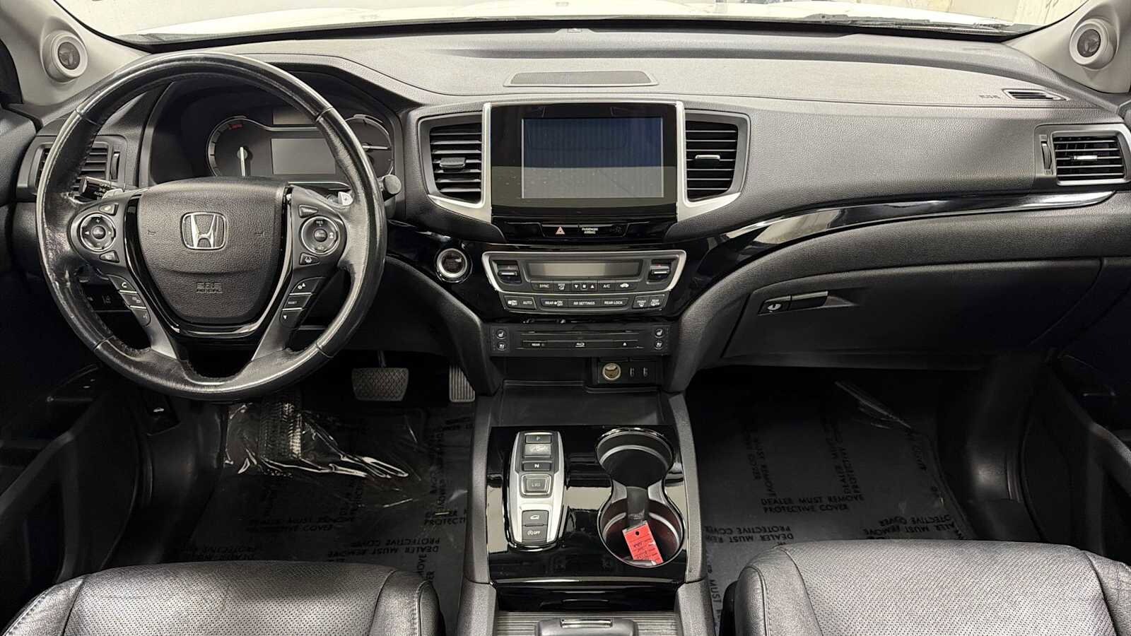 Thumbnail: 2017 Honda Pilot - 28