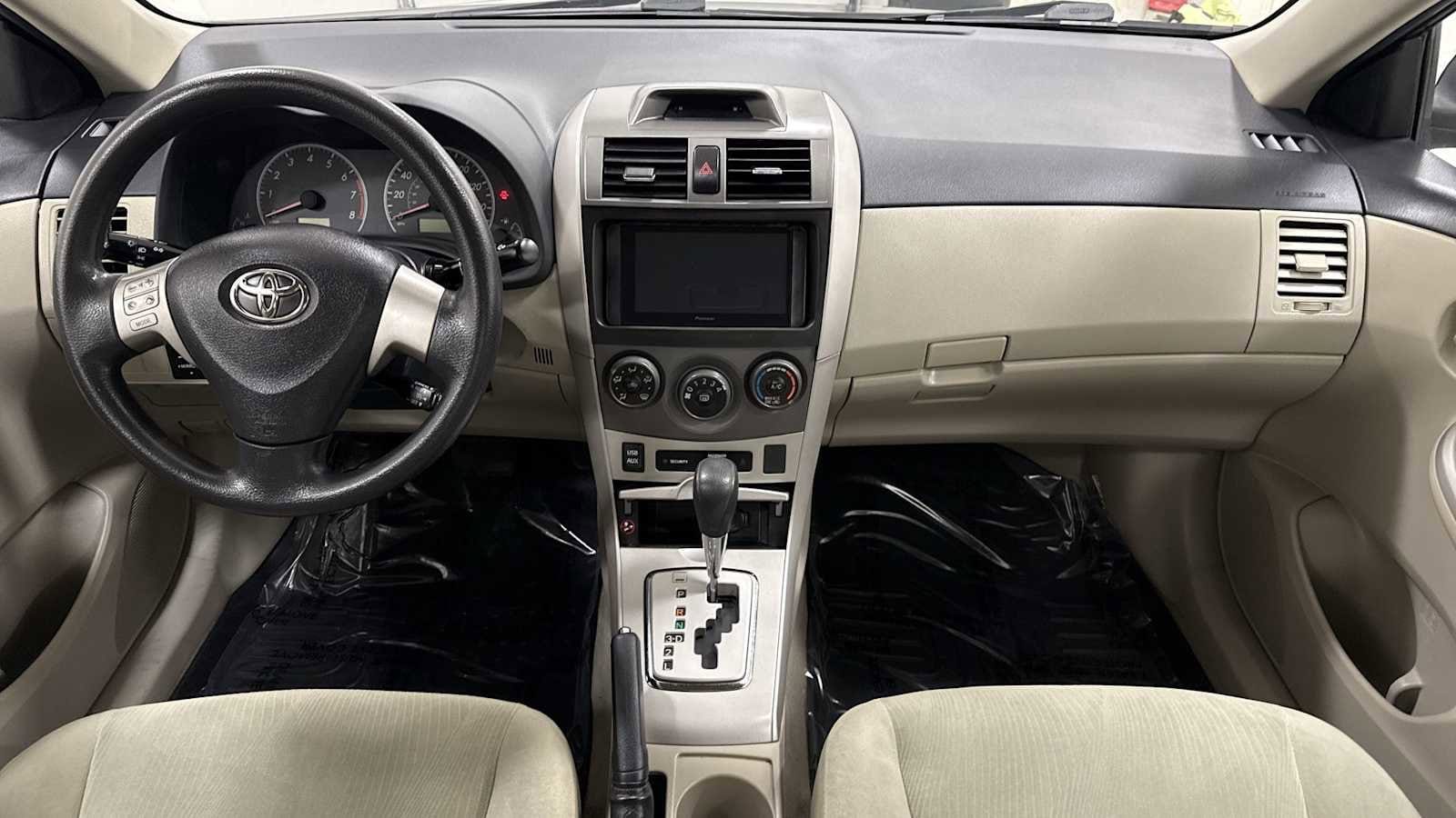 Thumbnail: 2012 Toyota Corolla - 24