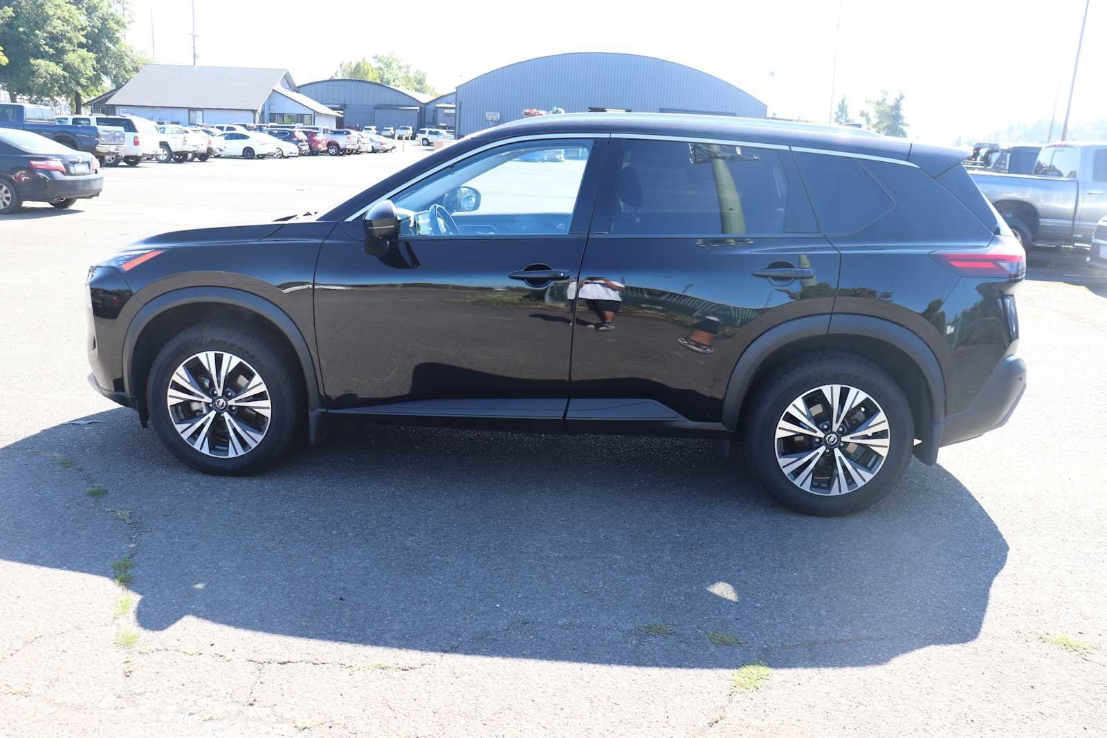 Thumbnail: 2021 Nissan Rogue - 8