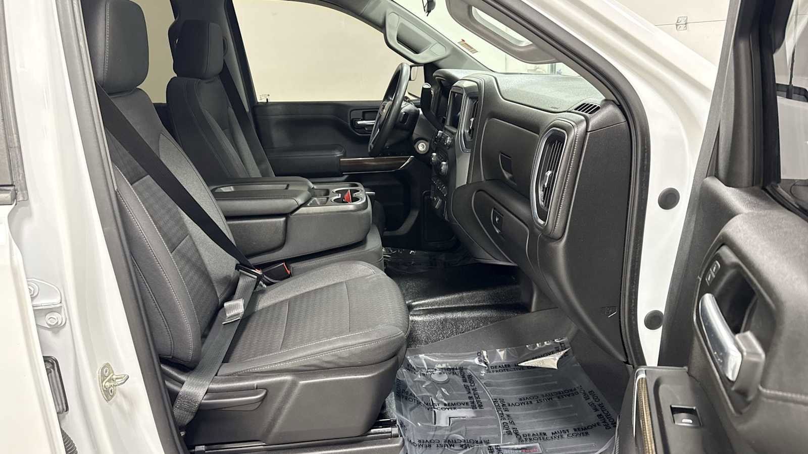 Thumbnail: 2020 Chevrolet Silverado 1500 - 29