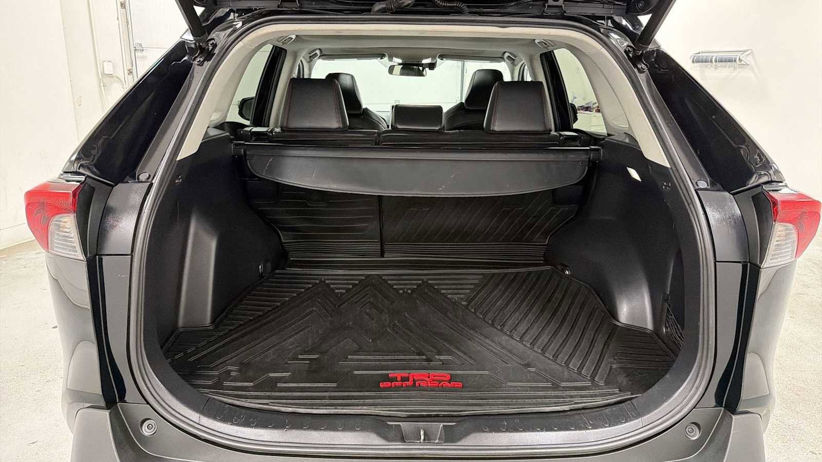 Thumbnail: 2022 Toyota RAV4 - 27