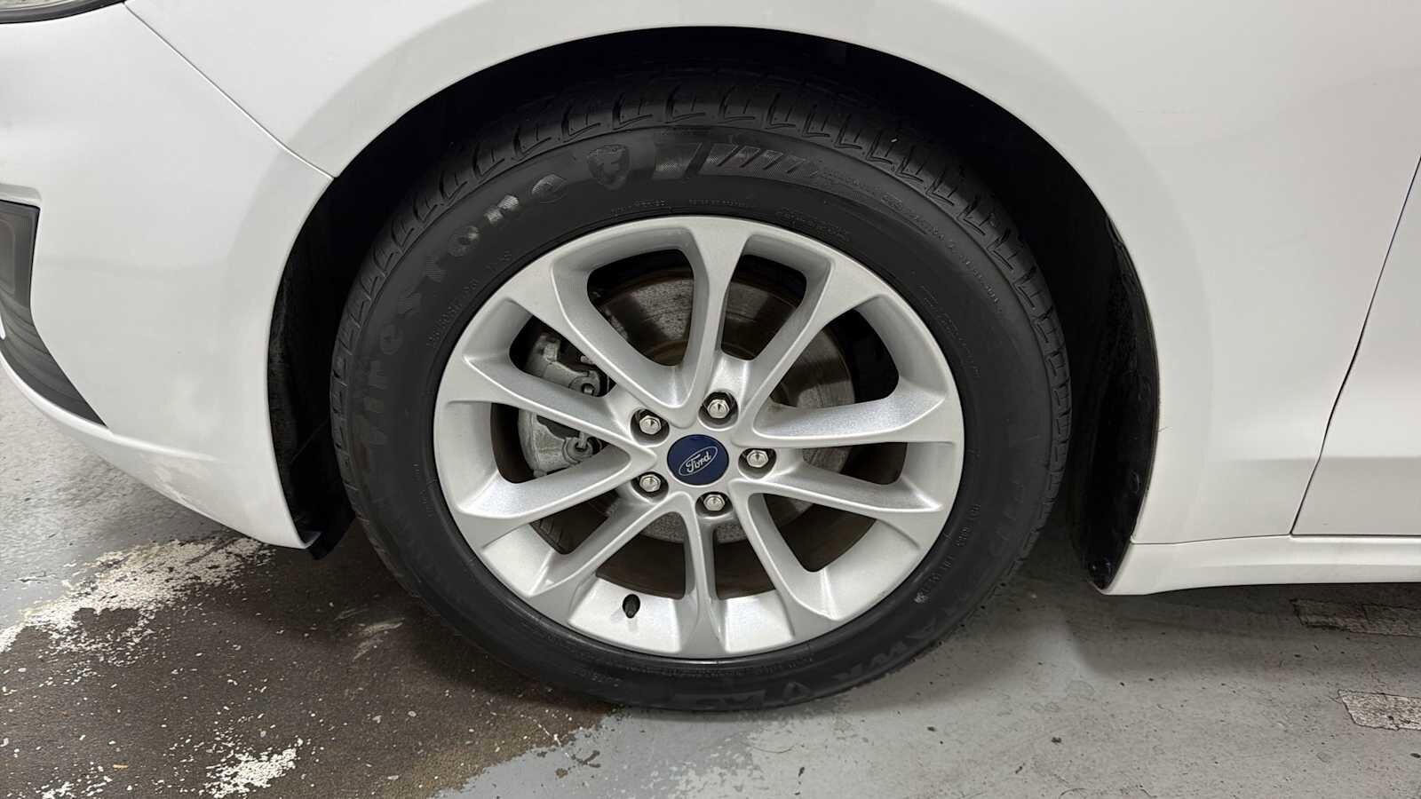 Thumbnail: 2020 Ford Fusion - 10
