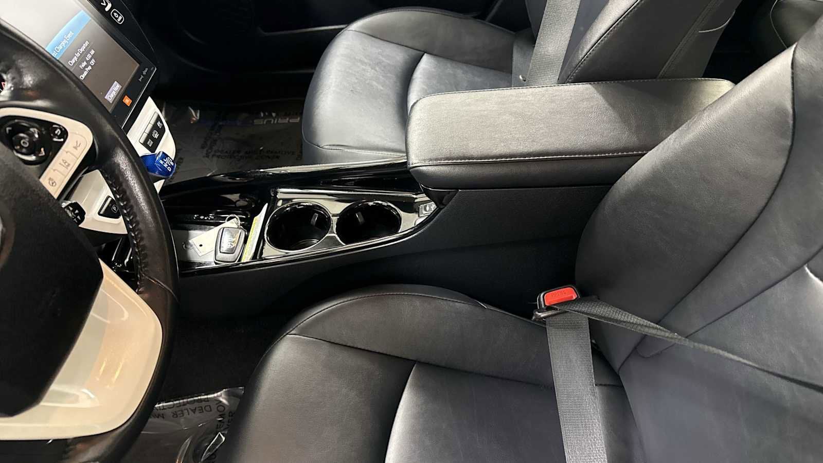 Thumbnail: 2017 Toyota Prius Prime - 23