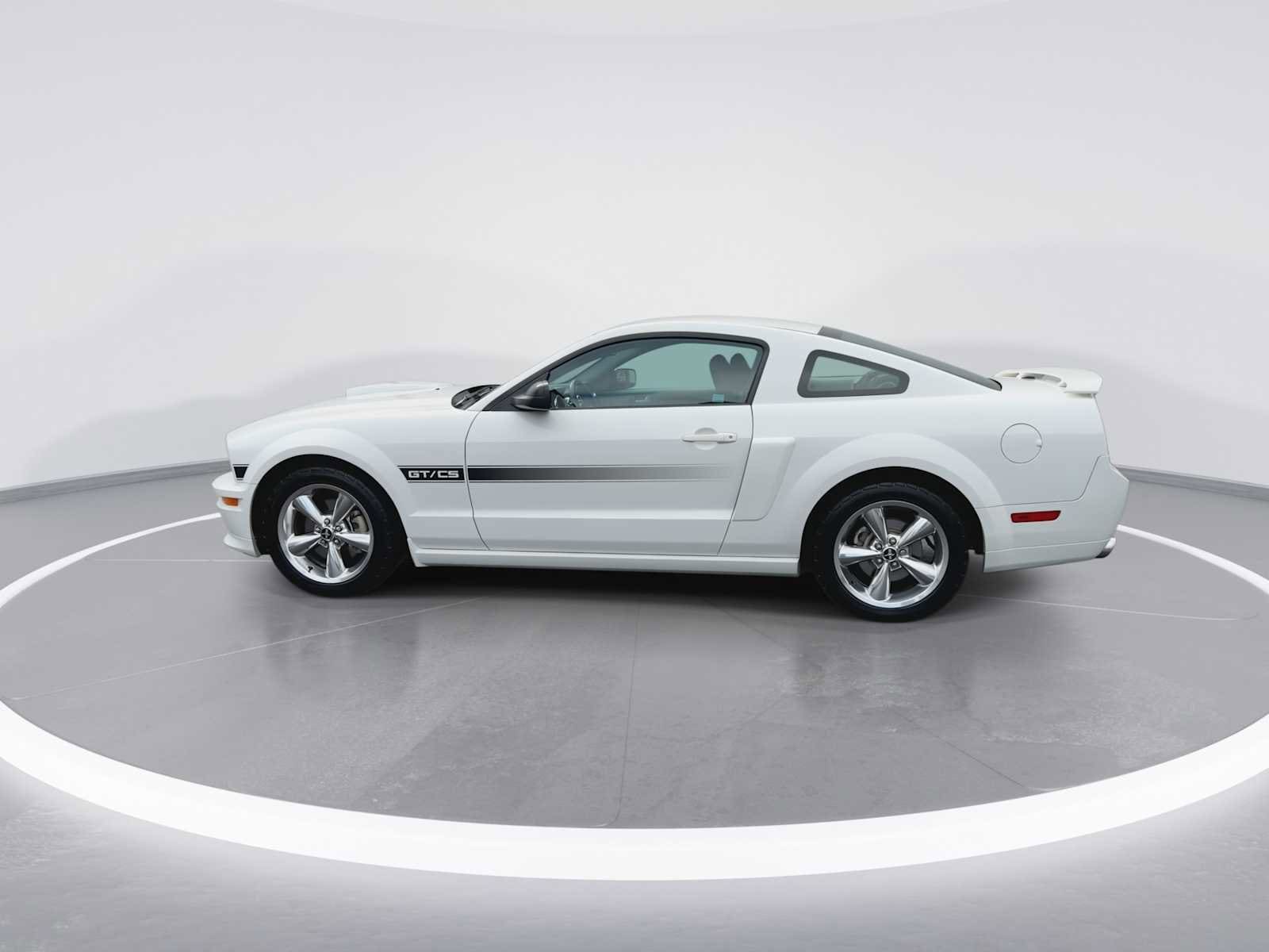 Thumbnail: 2008 Ford Mustang - 5