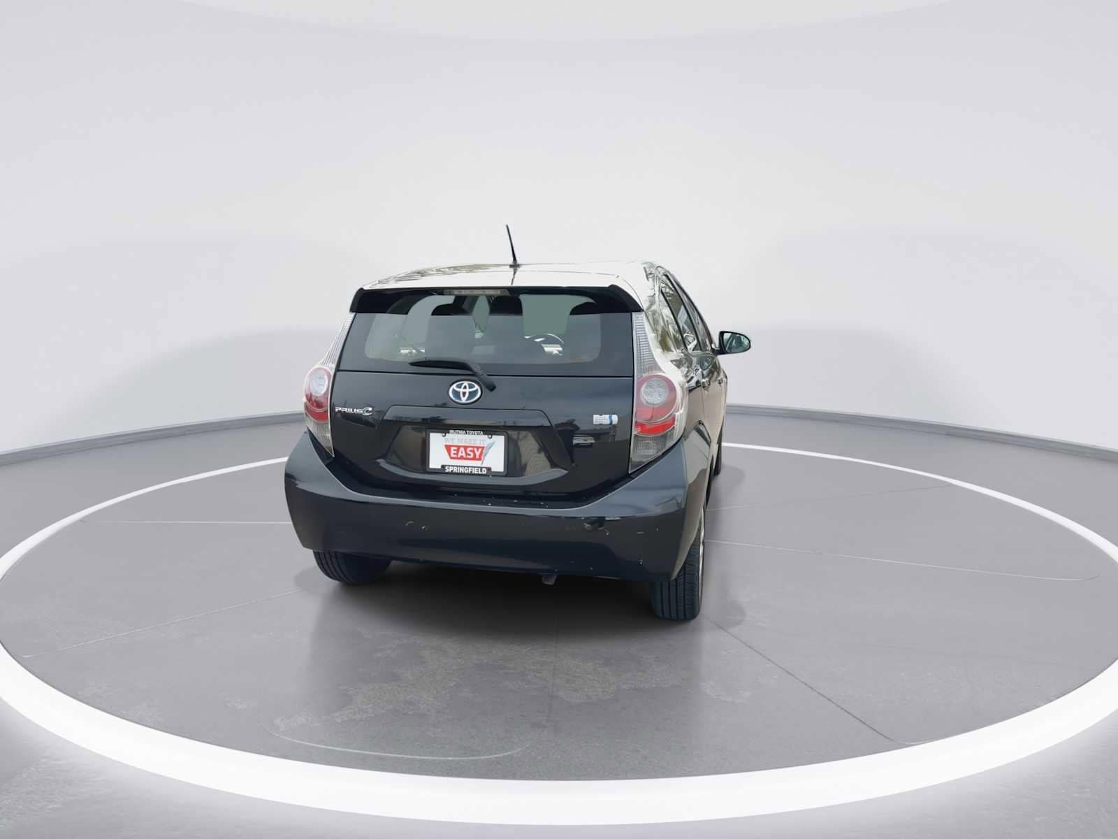 Thumbnail: 2014 Toyota Prius c - 7