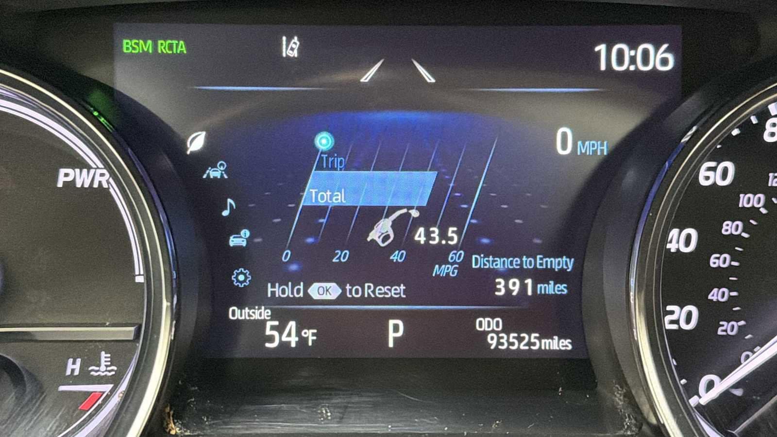 Thumbnail: 2020 Toyota Camry - 17