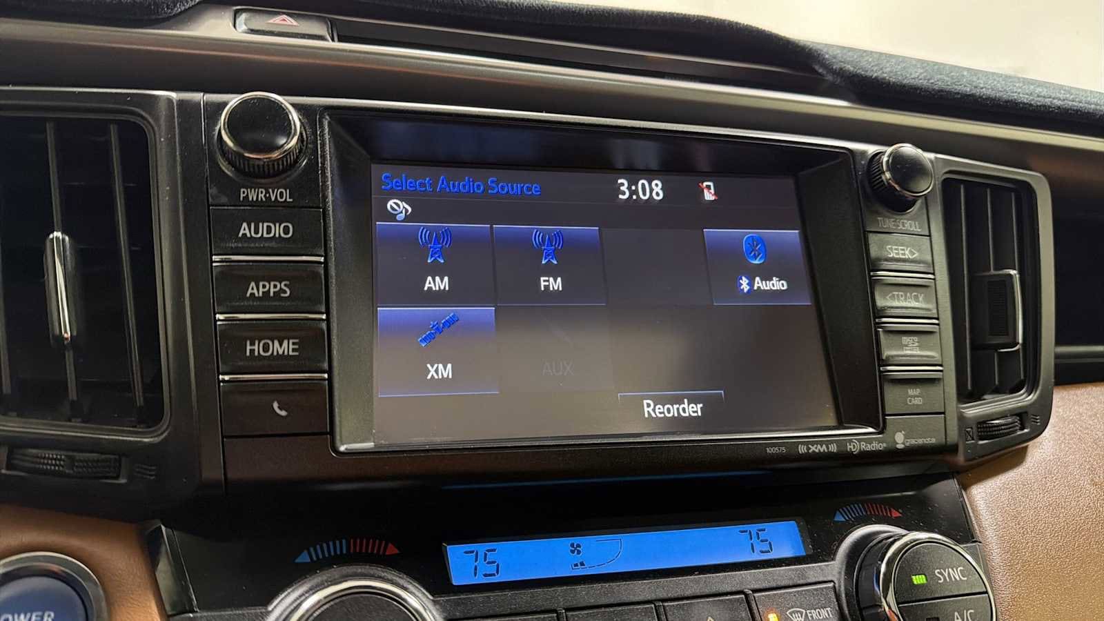 Thumbnail: 2017 Toyota RAV4 - 18