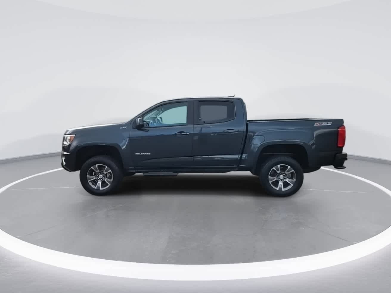 Thumbnail: 2017 Chevrolet Colorado - 5