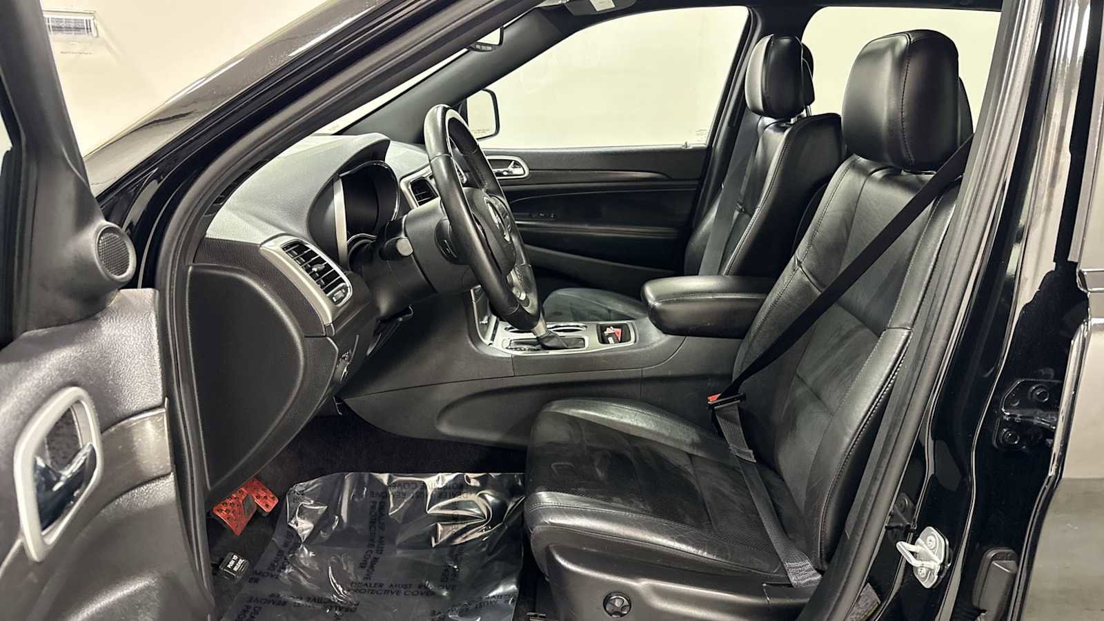 Thumbnail: 2018 Jeep Grand Cherokee - 13