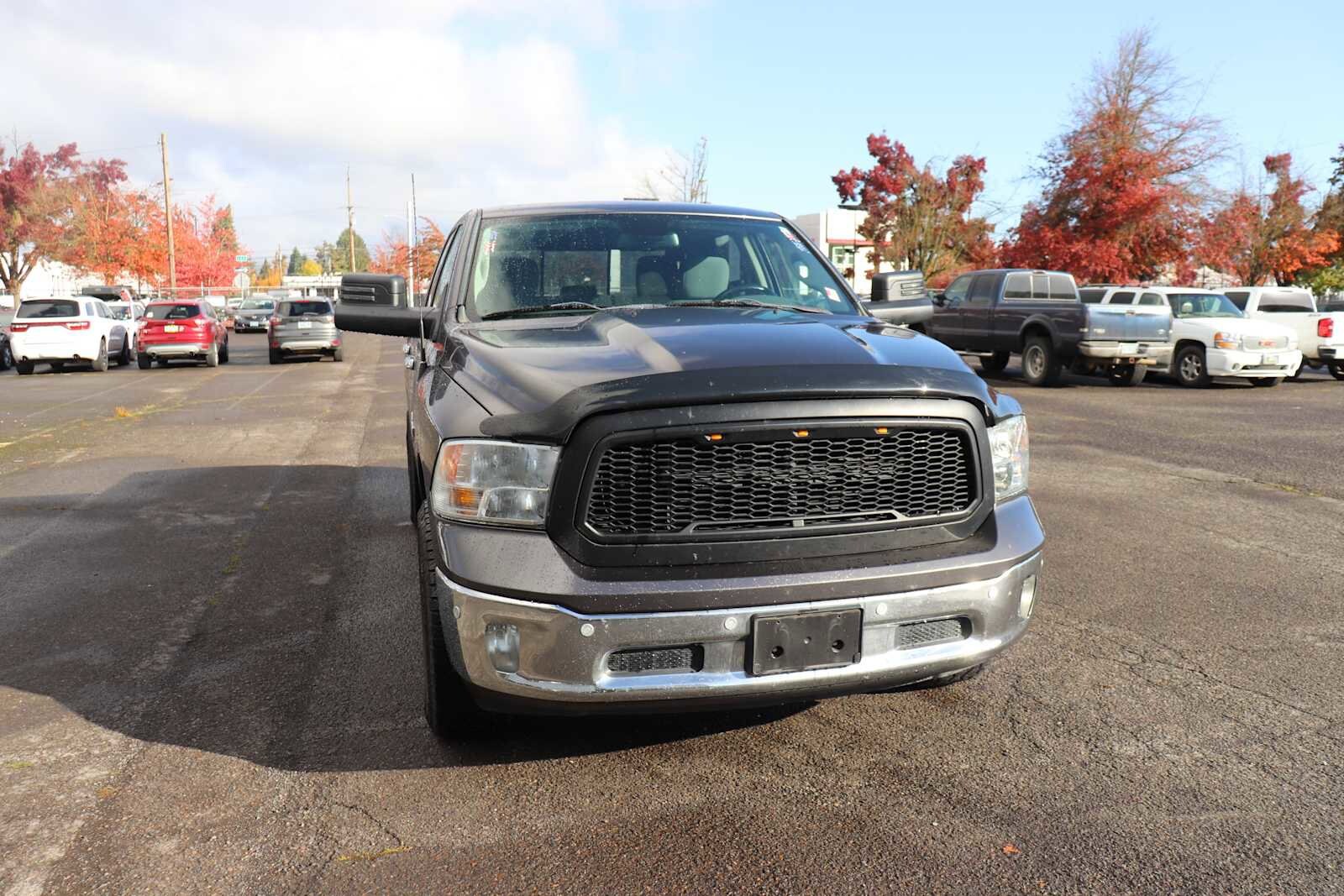 2015 Ram 1500 SLT photo 2