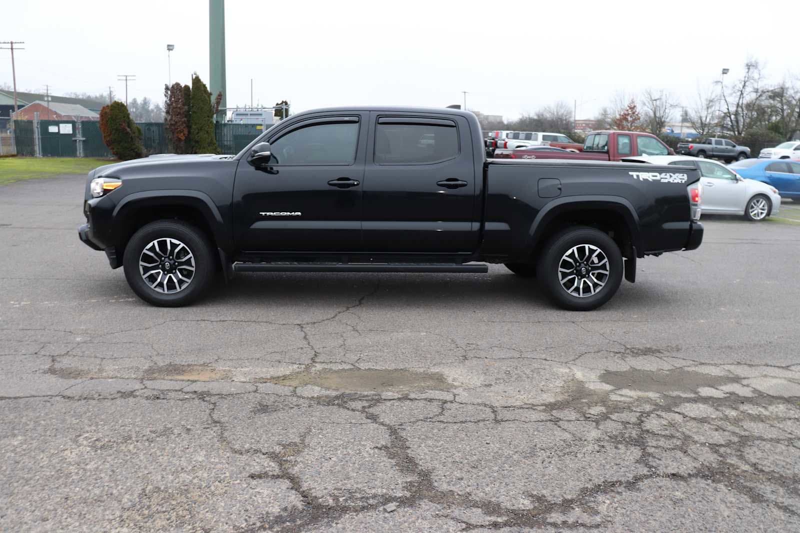 Thumbnail: 2021 Toyota Tacoma - 8