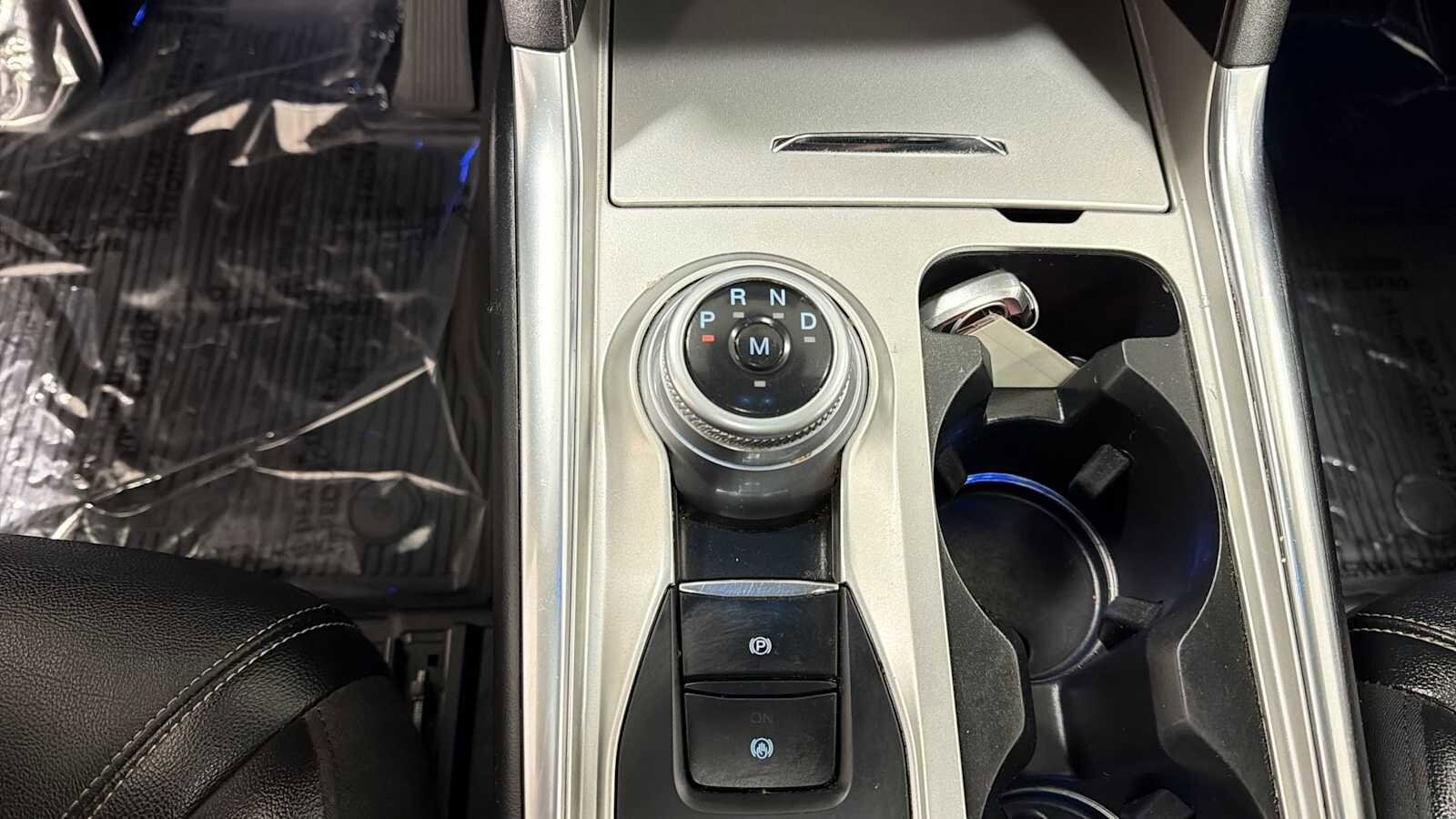 Thumbnail: 2020 Ford Explorer - 21