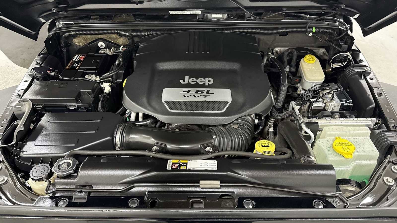 Thumbnail: 2013 Jeep Wrangler - 28