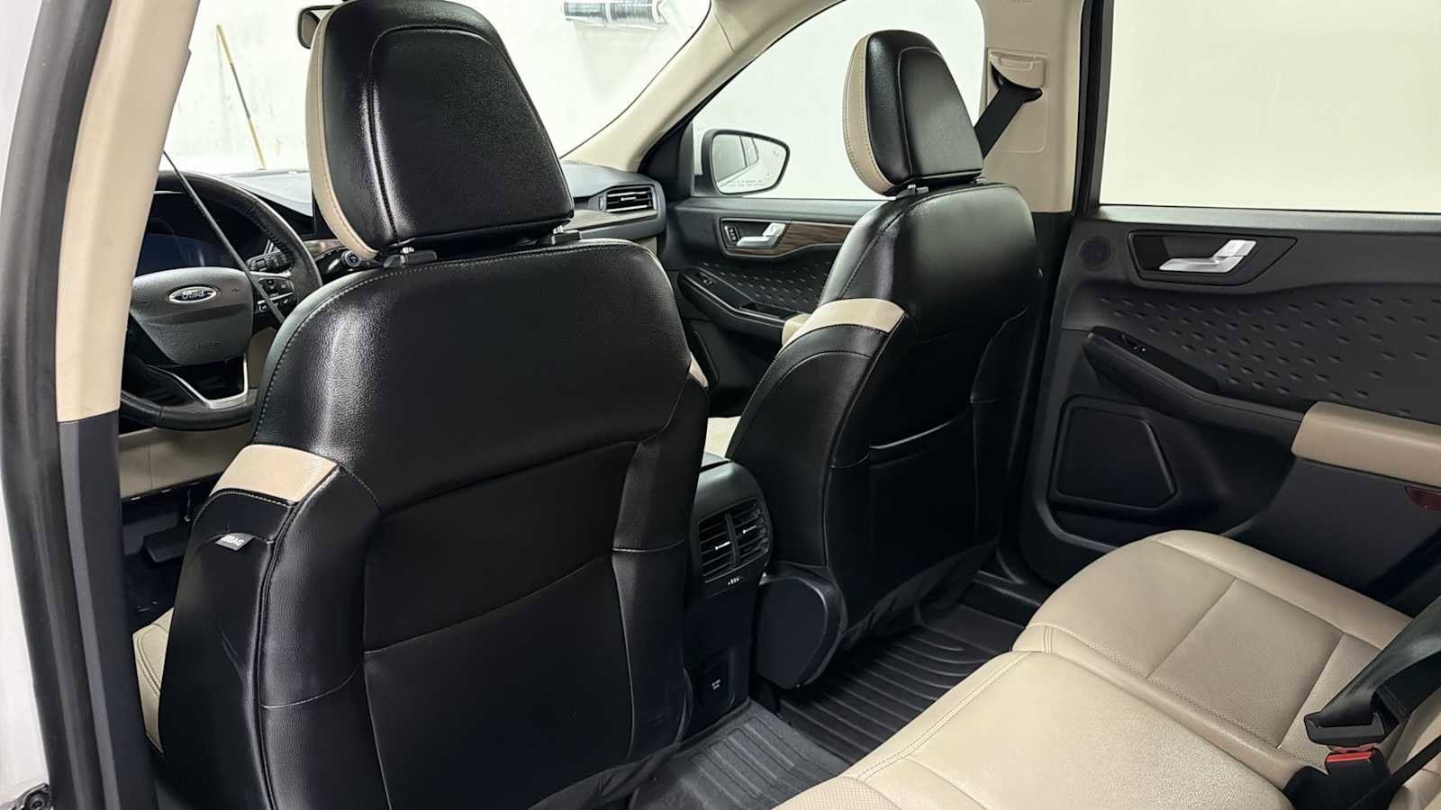 Thumbnail: 2020 Ford Escape - 26