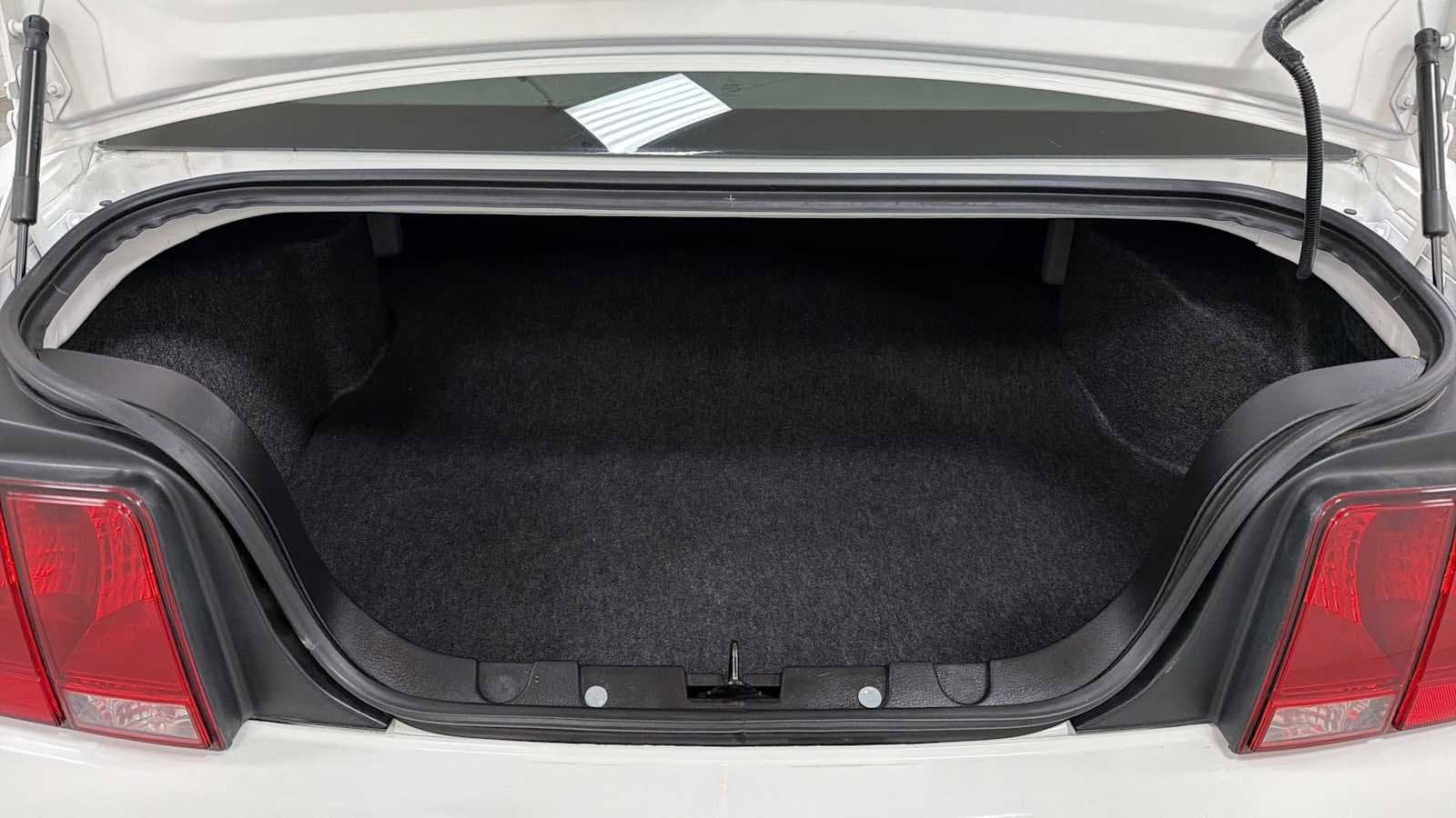 Thumbnail: 2008 Ford Mustang - 25