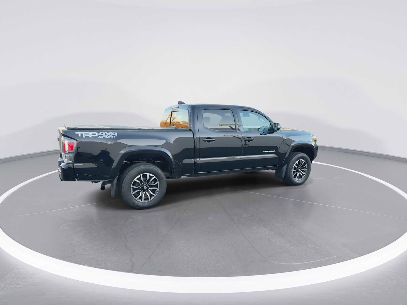 Thumbnail: 2021 Toyota Tacoma - 8