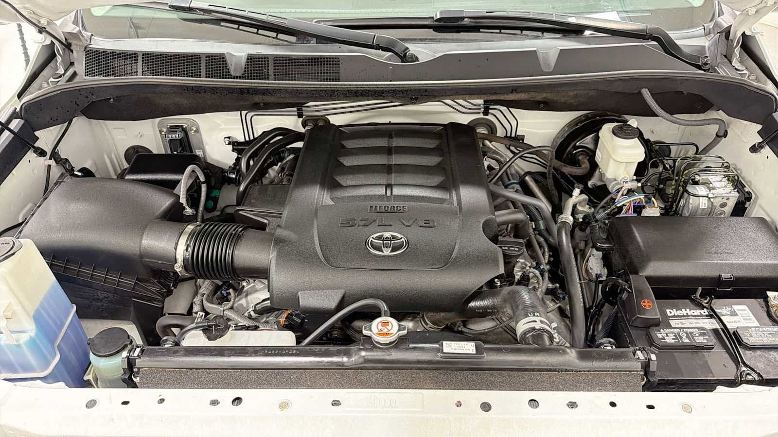 Thumbnail: 2018 Toyota Tundra - 31