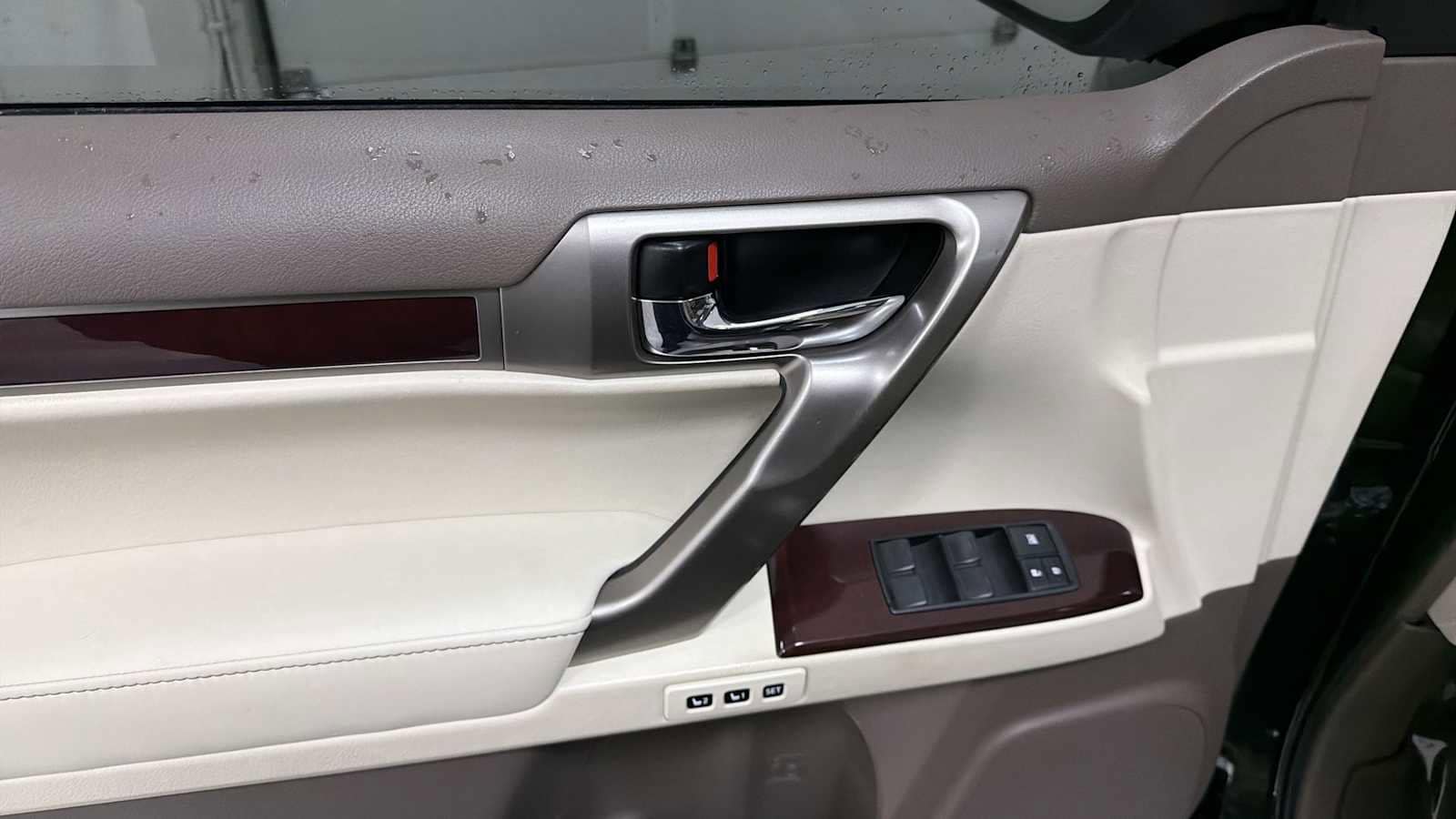 Thumbnail: 2019 Lexus GX - 15