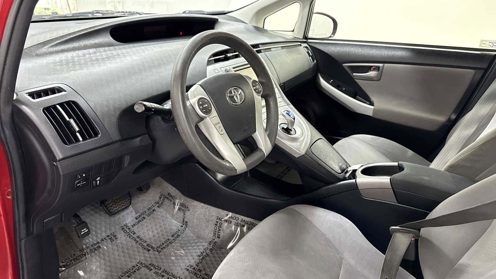 Thumbnail: 2013 Toyota Prius - 12