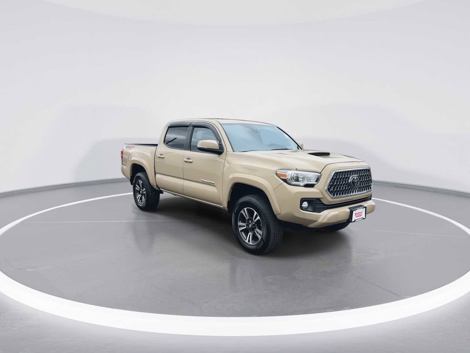 Used 2018 Toyota Tacoma TRD Sport with VIN 3TMCZ5AN3JM177182 for sale in Springfield, OR