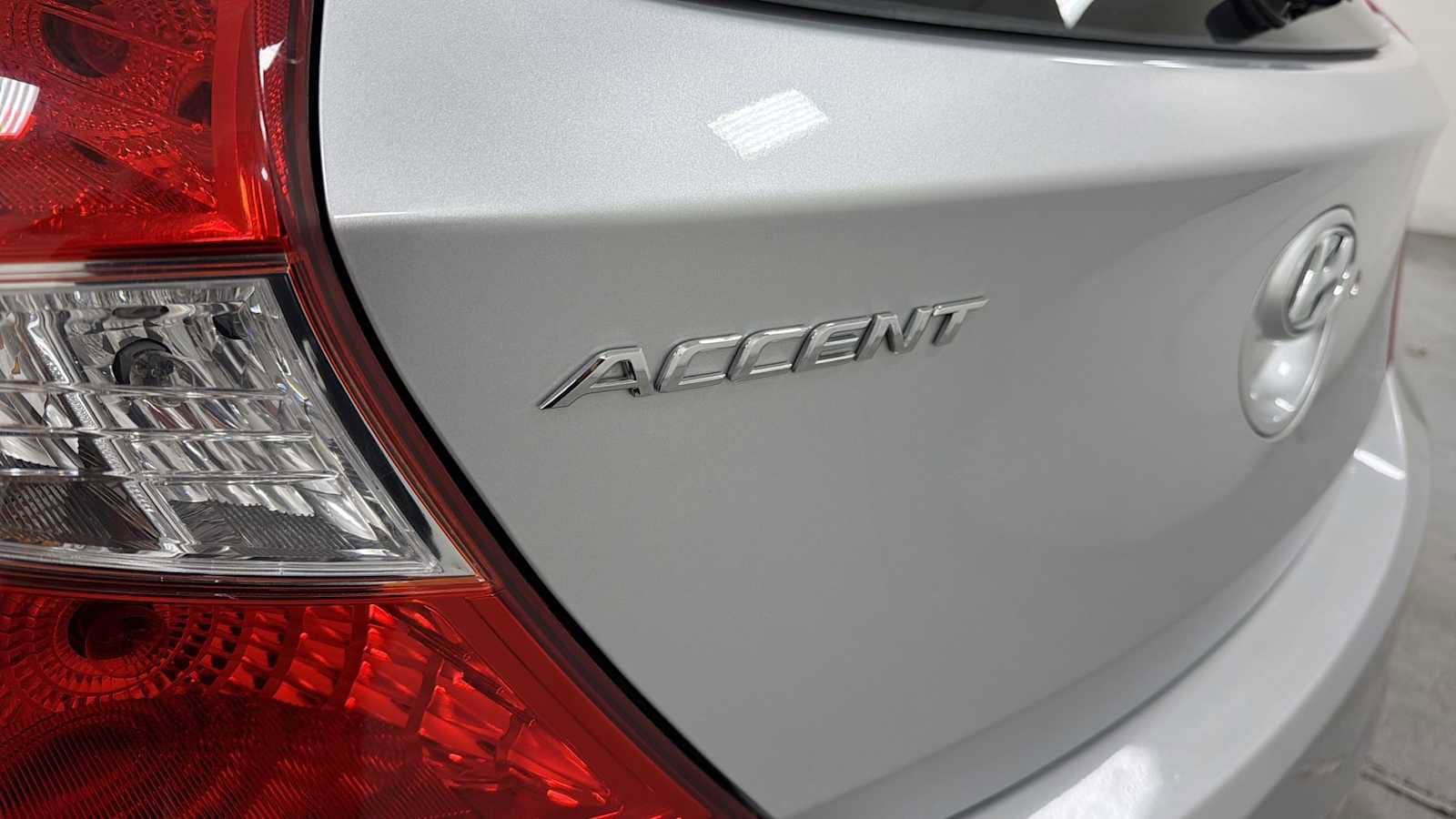 Thumbnail: 2012 Hyundai Accent - 26