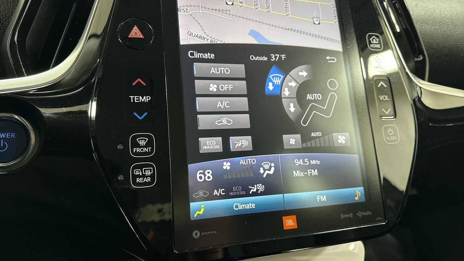 Thumbnail: 2017 Toyota Prius Prime - 21