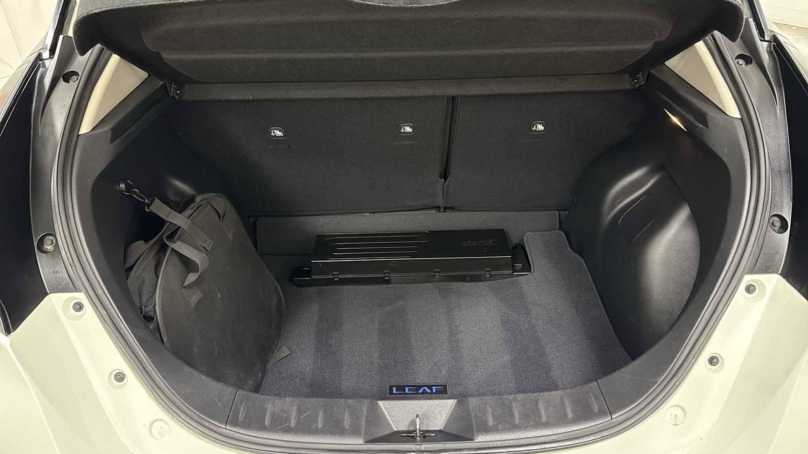 Thumbnail: 2018 Nissan Leaf - 27