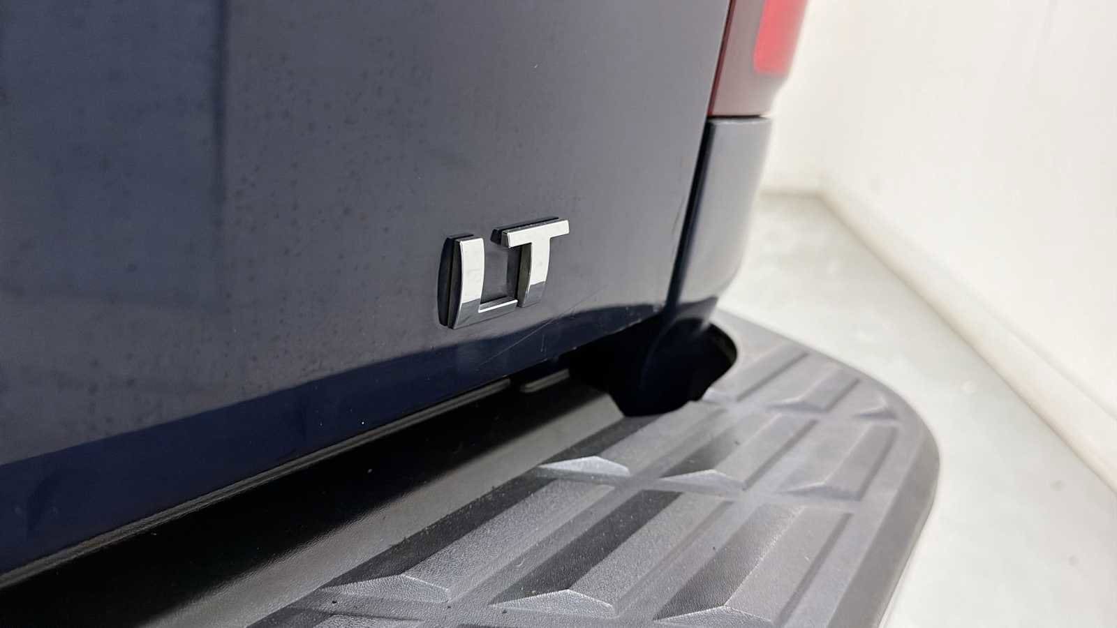 Thumbnail: 2012 Chevrolet Silverado 1500 - 26