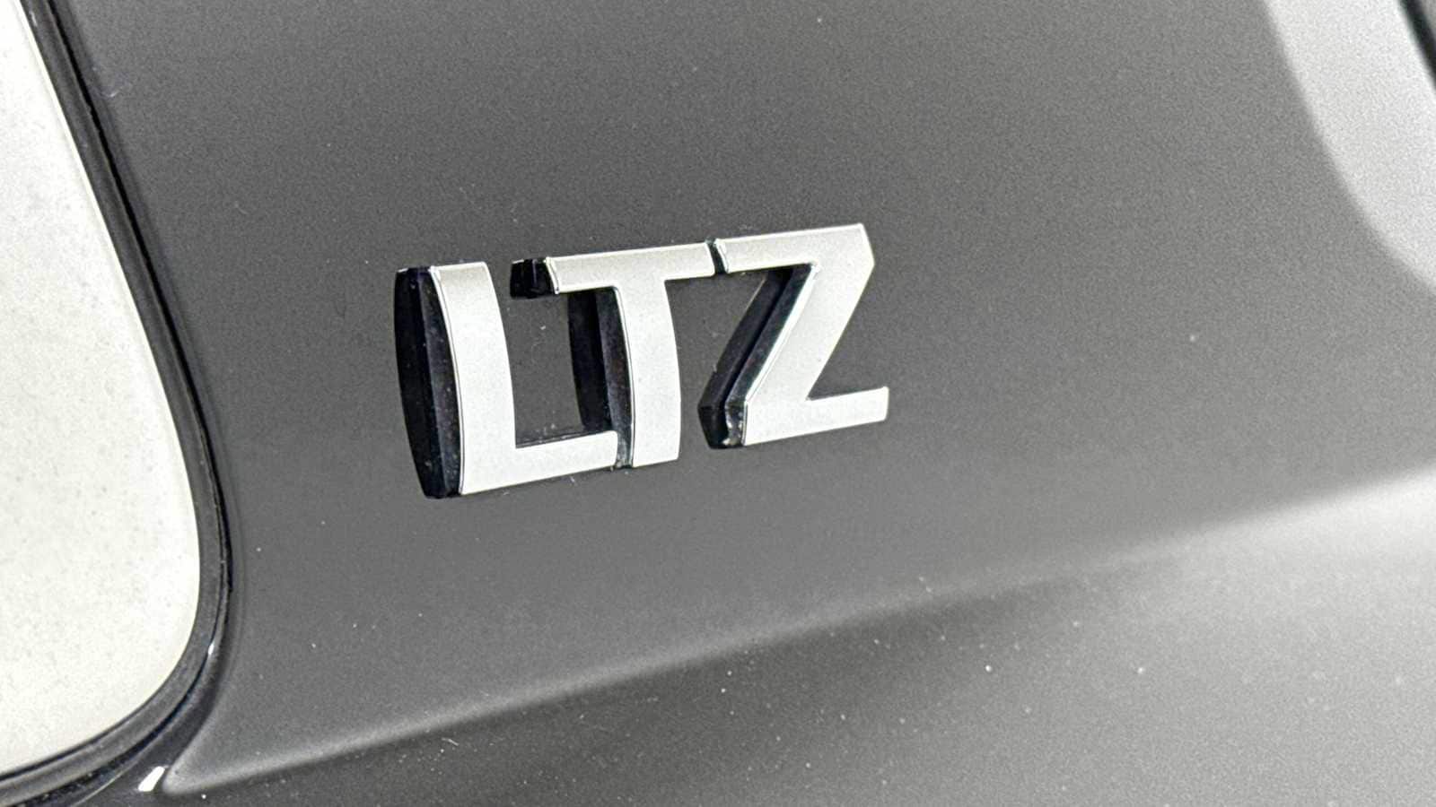 Thumbnail: 2015 Chevrolet Tahoe - 30