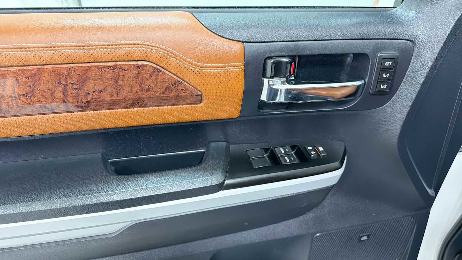 Thumbnail: 2018 Toyota Tundra - 15