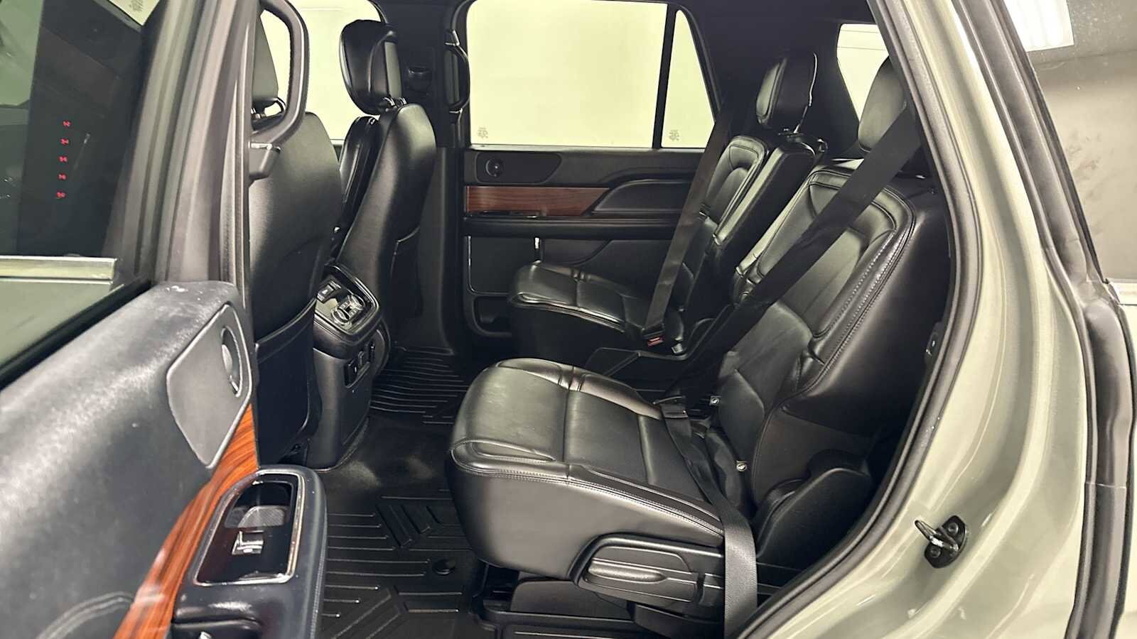Thumbnail: 2019 Lincoln Navigator - 24