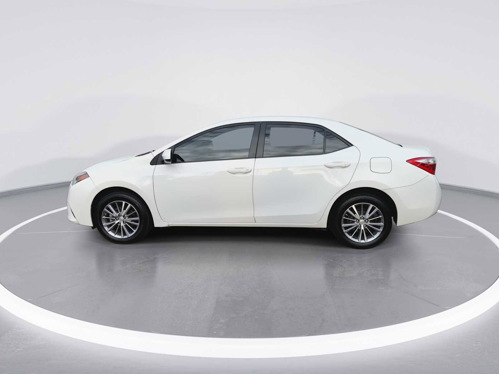 Thumbnail: 2014 Toyota Corolla - 5