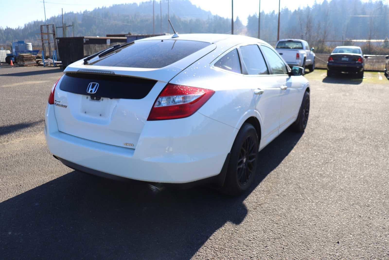 Thumbnail: 2011 Honda Accord Crosstour - 5