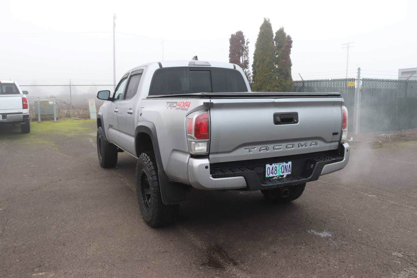 Thumbnail: 2020 Toyota Tacoma - 7