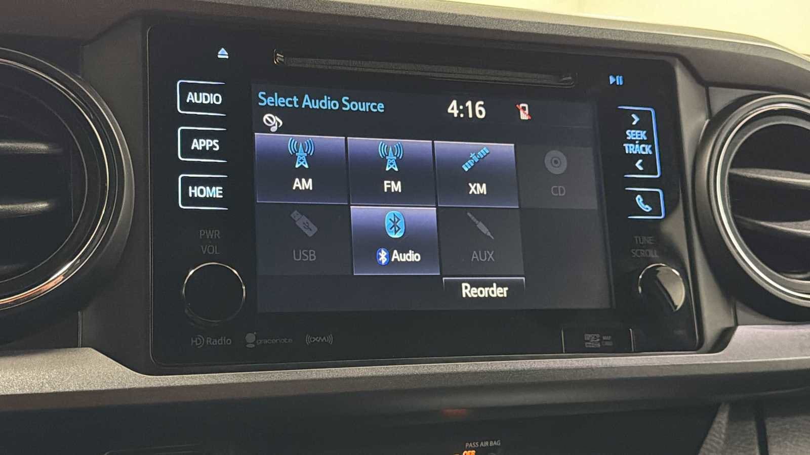 Thumbnail: 2018 Toyota Tacoma - 18