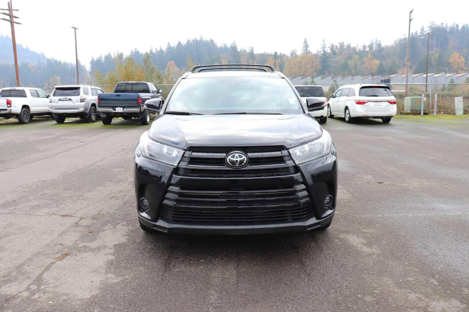 Thumbnail: 2019 Toyota Highlander - 2