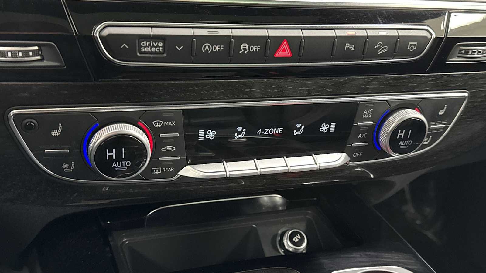 Thumbnail: 2019 Audi Q7 - 21